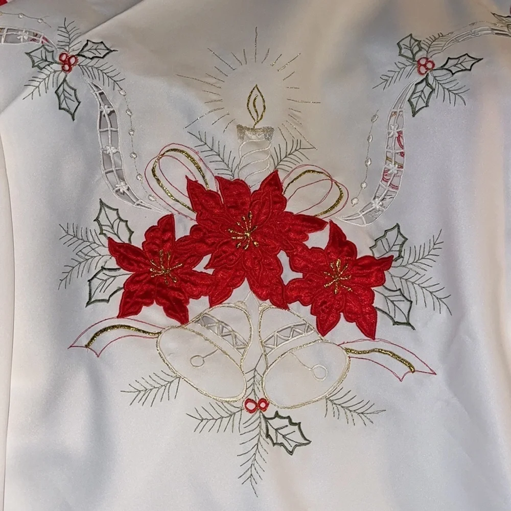 Vintage Poinsettia Dining Tablecloth & Napkin Set Christmas 12 Person Table